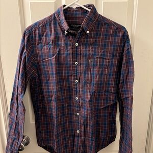 American Eagle long sleeve pattern shirt